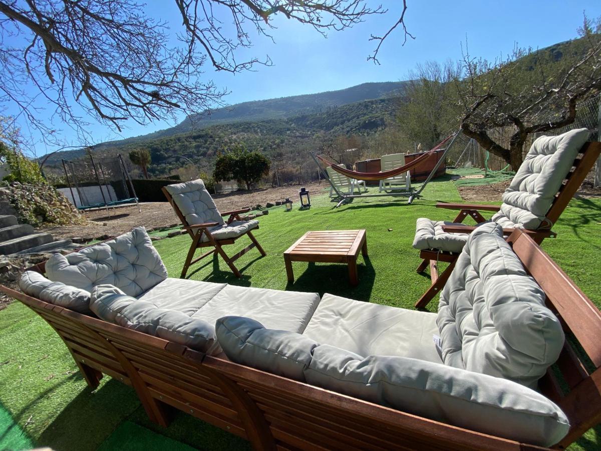 La Huerta Del Castillo Con Su Caz De Agua - Enjoy Life & Relax Castillo de Locubín Esterno foto